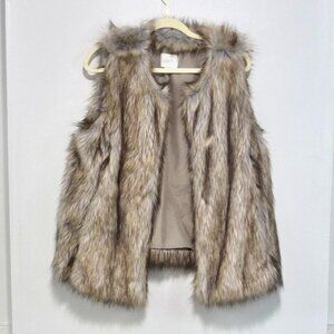 LOFT FAUX FUR VEST SIZE MEDIUM